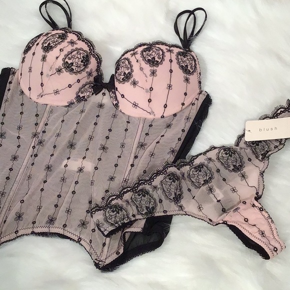 Corset by blush medium - Picture 1 of 5